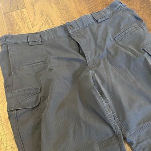 5.11 Tactical Heavy Duty  Pants 42x32 Slate Gray